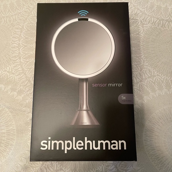 Simplehuman Sensor Mirror 5X Magnification with charging cord. - Picture 3 of 7
